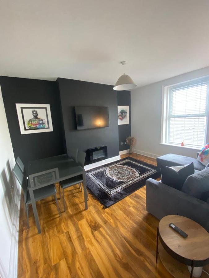 Luxevibe Apartment Blackpool Bagian luar foto