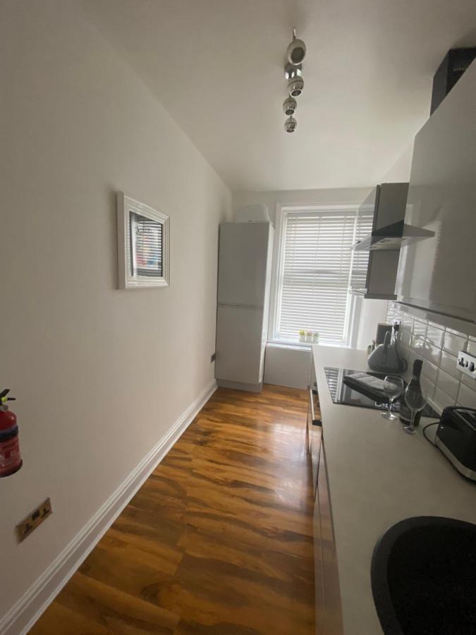 Luxevibe Apartment Blackpool Bagian luar foto