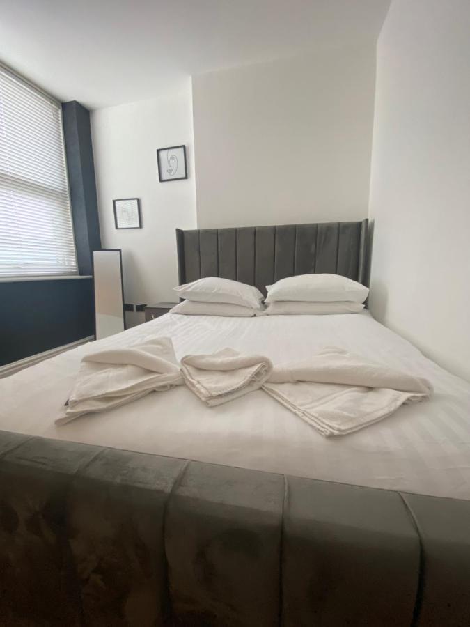 Luxevibe Apartment Blackpool Bagian luar foto